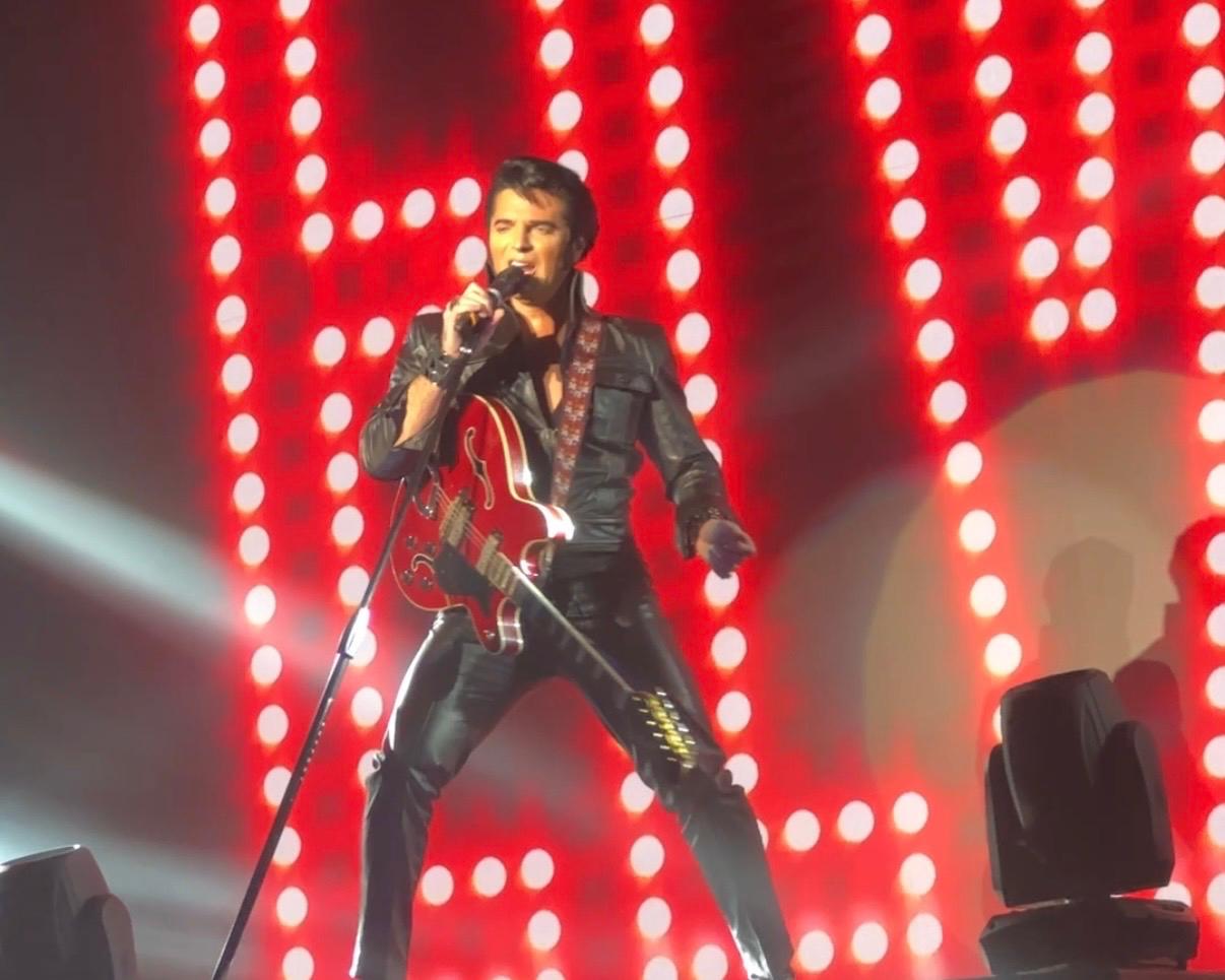 Featured image for “Dean Z’s Rockin’ Christmas Show in Branson: What to Expect”
